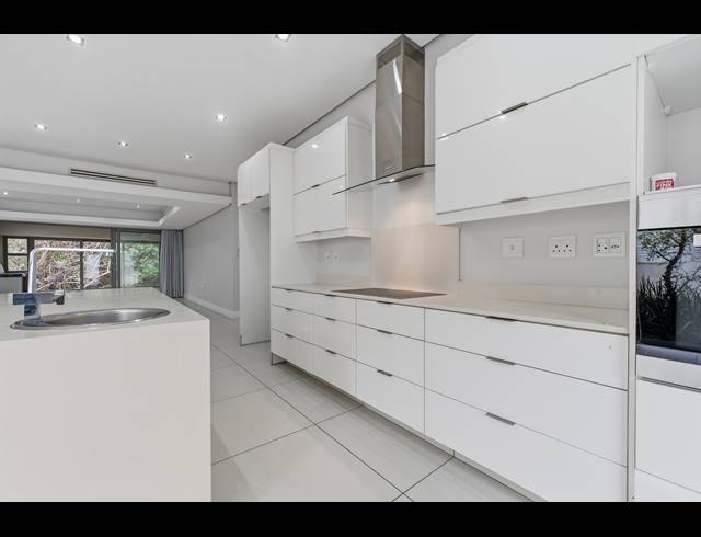 3 BEDROOM TOWNHOUSE FOR SALE IN ZIMBALI ESTATE